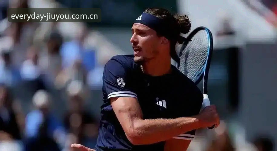法网决赛深度分析：兹维列夫苦战五盘终破心魔，90后大满贯冠军版图再落一子